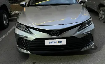 Toyota Camry 2021 года за 9 800 000 тг. в Актау фото 2