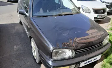 Volkswagen Golf 1995 года за 1 600 000 тг. в Алматы фото 2