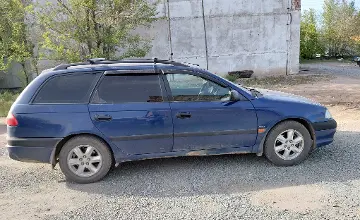 Toyota Avensis 2002 года за 2 000 000 тг. в Павлодарская область фото 2