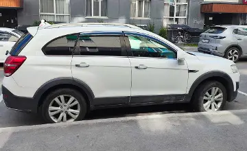 Chevrolet Captiva 2013 года за 5 970 000 тг. в Алматы фото 2