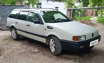 Volkswagen Passat 1992 года за 1 300 000 тг. в Уральск фото 3