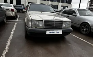 Mercedes-Benz E-Класс 1992 года за 1 450 000 тг. в Астана фото 4