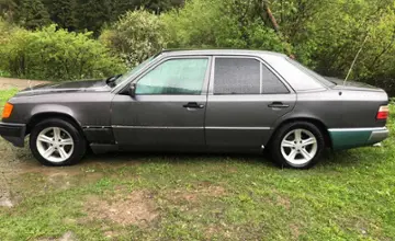 Mercedes-Benz E-Класс 1994 года за 1 800 000 тг. в Алматы фото 4