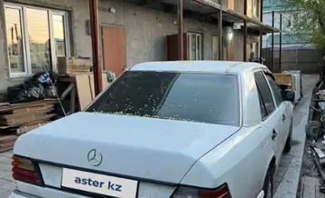Mercedes-Benz E-Класс 1993 года за 1 200 000 тг. в Алматы