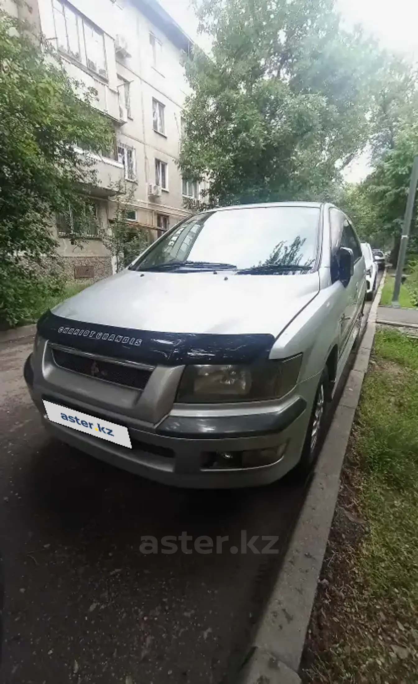 Mitsubishi Chariot 1998 года за 2 300 000 тг. в Алматы фото 1