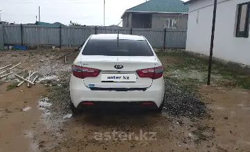 Kia Rio 2014 года за 2 700 000 тг. в Атырау фото 4