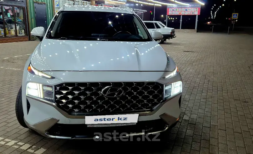 Hyundai Santa Fe 2021 года за 12 500 000 тг. в Астана фото 2