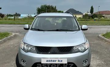 Mitsubishi Outlander 2006 года за 5 000 000 тг. в Шымкент фото 2