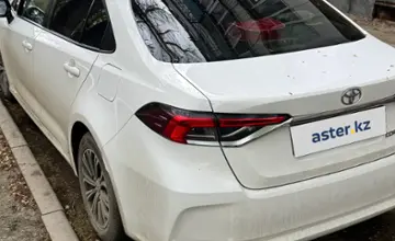 Toyota Corolla 2022 года за 8 000 000 тг. в Актобе фото 3