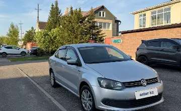 Volkswagen Polo 2014 года за 3 600 000 тг. в Астана фото 3