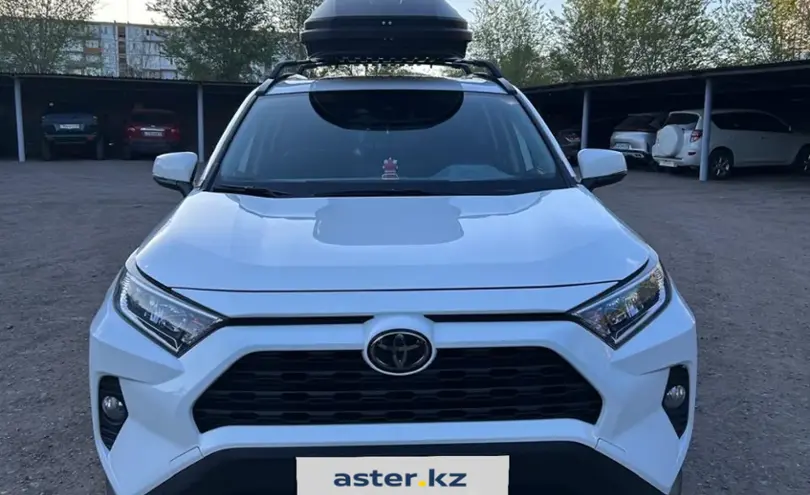 Toyota RAV4 2019 года за 12 800 000 тг. в Карагандинская область фото 2
