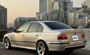 BMW 5 серии 2002 года за 5 800 000 тг. в Алматы фото 4