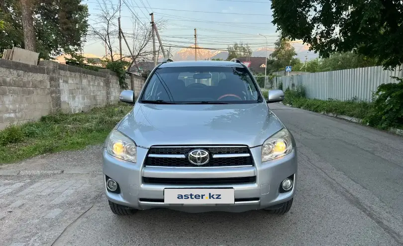 Toyota RAV4 2010 года за 7 800 000 тг. в Алматы фото 2
