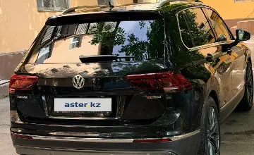Volkswagen Tiguan 2019 года за 12 500 000 тг. в Алматы фото 4