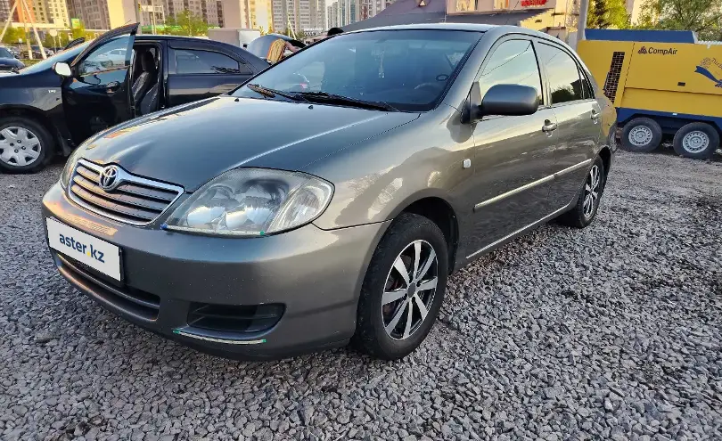 Toyota Corolla 2004 года за 3 000 000 тг. в Астана