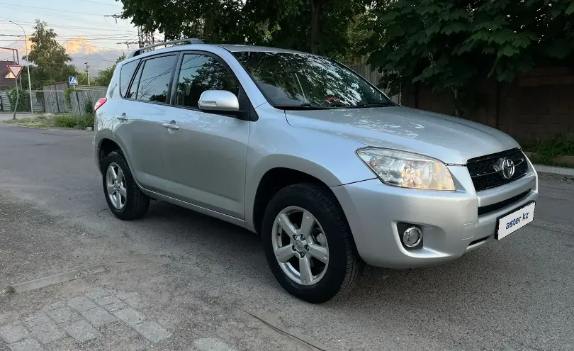 Toyota RAV4 2010 года за 7 800 000 тг. в Алматы фото 3