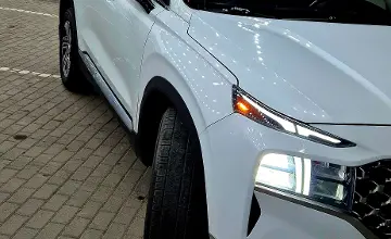 Hyundai Santa Fe 2021 года за 13 000 000 тг. в Астана фото 3