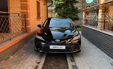 Toyota Camry 2023 года за 18 500 000 тг. в Алматы фото 1