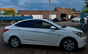Hyundai Accent 2014 года за 3 400 000 тг. в Астана фото 2