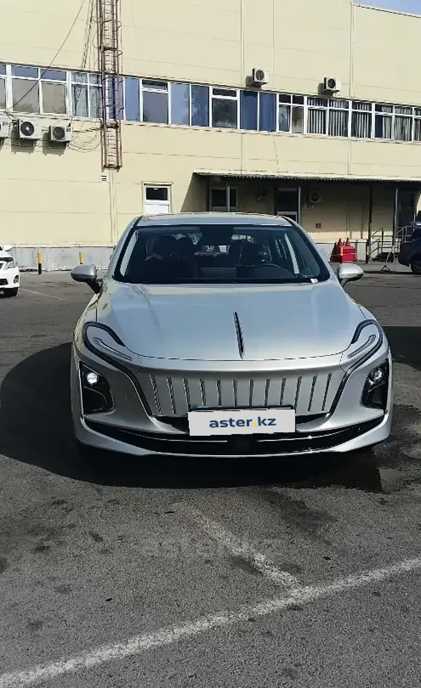 Hongqi E-QM5 2024 года за 8 100 000 тг. в Алматы фото 4