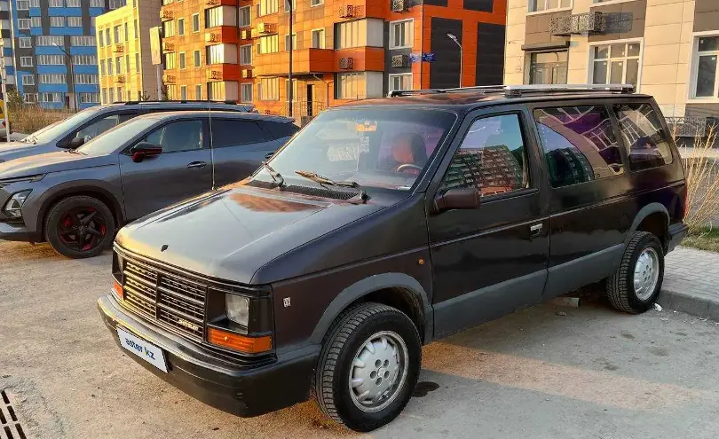 Chrysler Voyager 1990 года за 1 300 000 тг. в Алматы