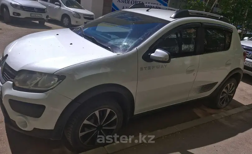 Renault Sandero 2018 года за 4 500 000 тг. в Астана фото 1