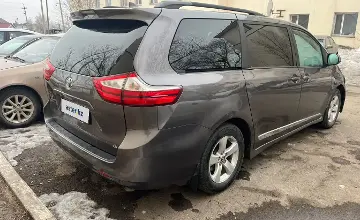 Toyota Sienna 2018 года за 12 000 000 тг. в Астана фото 4