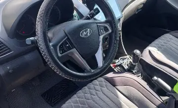 Hyundai Solaris 2015 года за 4 000 000 тг. в Астана фото 4
