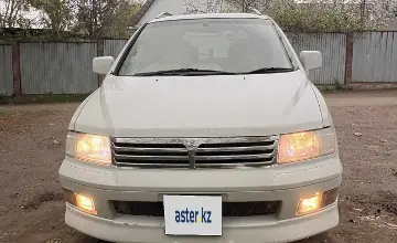Mitsubishi Chariot 1998 года за 2 200 000 тг. в Алматы фото 2