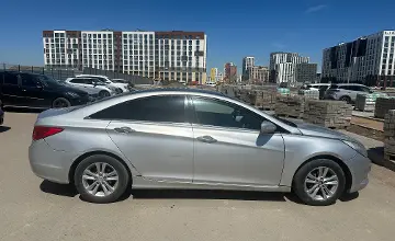 Hyundai Sonata 2009 года за 4 500 000 тг. в Астана фото 3