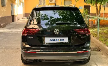 Volkswagen Tiguan 2019 года за 12 500 000 тг. в Алматы