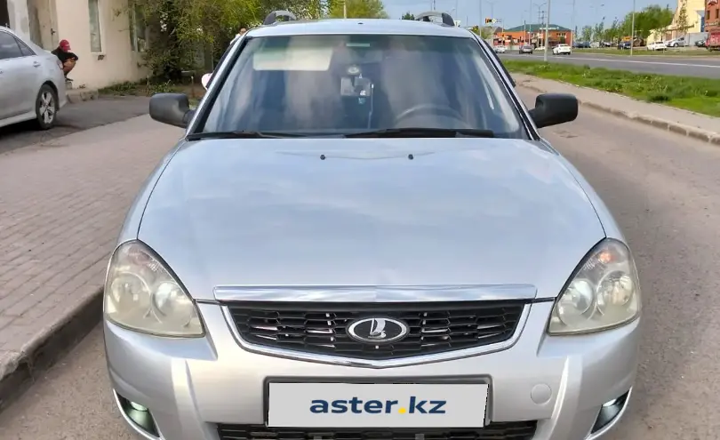 LADA (ВАЗ) Priora 2011 года за 2 100 000 тг. в Астана фото 3