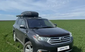 Toyota Highlander 2011 года за 13 000 000 тг. в Астана фото 4