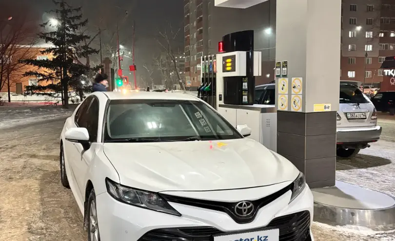 Toyota Camry 2019 года за 11 000 000 тг. в Павлодарская область фото 2