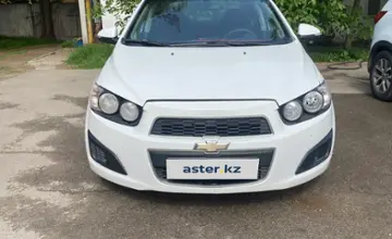Chevrolet Aveo 2013 года за 3 000 000 тг. в Алматы фото 2