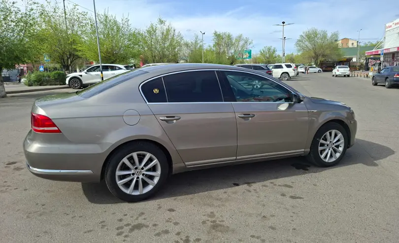 Volkswagen Passat 2014 года за 5 000 000 тг. в Алматы фото 4