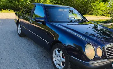Mercedes-Benz E-Класс 1995 года за 2 200 000 тг. в Талдыкорган фото 4