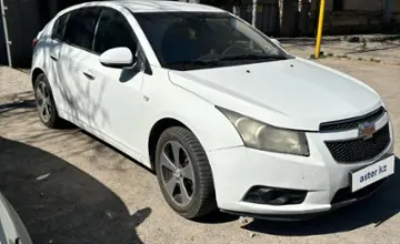 Chevrolet Cruze 2012 года за 3 300 000 тг. в Шымкент фото 2