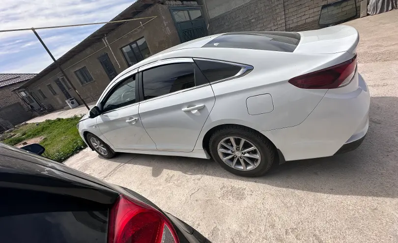 Hyundai Sonata 2018 года за 8 000 000 тг. в Шымкент фото 4