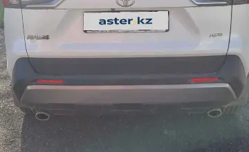 Toyota RAV4 2021 года за 15 000 000 тг. в Уральск фото 2