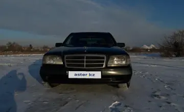 Mercedes-Benz C-Класс 1995 года за 1 700 000 тг. в Караганда фото 2