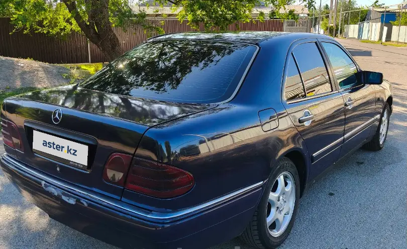 Mercedes-Benz E-Класс 1995 года за 2 100 000 тг. в Талдыкорган