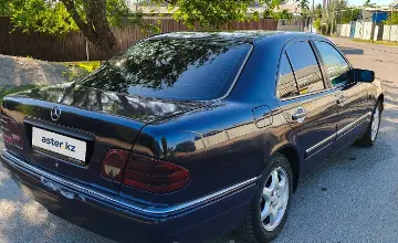 Mercedes-Benz E-Класс 1995 года за 2 200 000 тг. в Талдыкорган