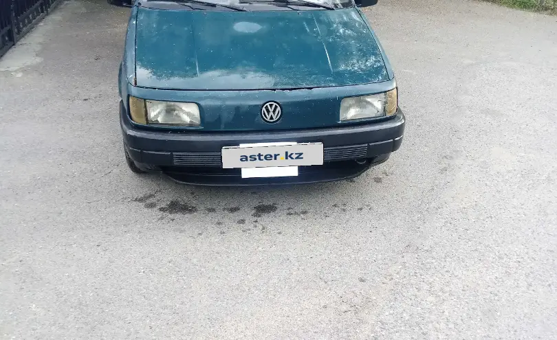 Volkswagen Passat 1990 года за 800 000 тг. в Алматы