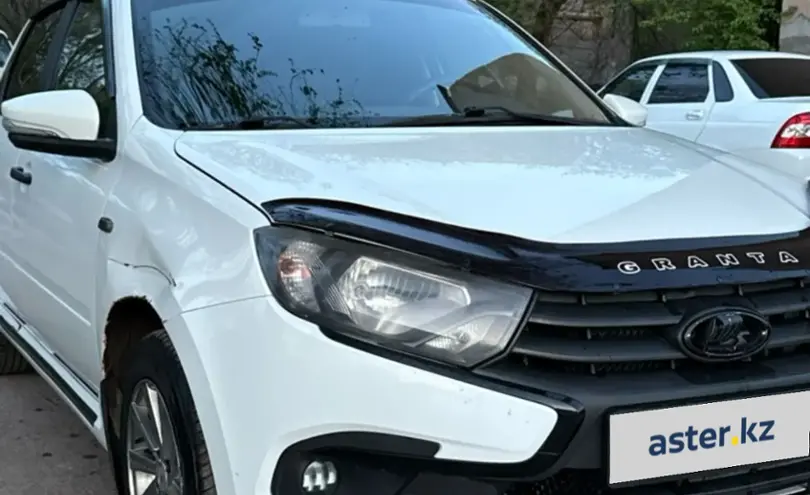 LADA (ВАЗ) Granta 2018 года за 3 100 000 тг. в Караганда фото 2