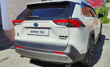 Toyota RAV4 2024 года за 21 500 000 тг. в Костанайская область фото 4