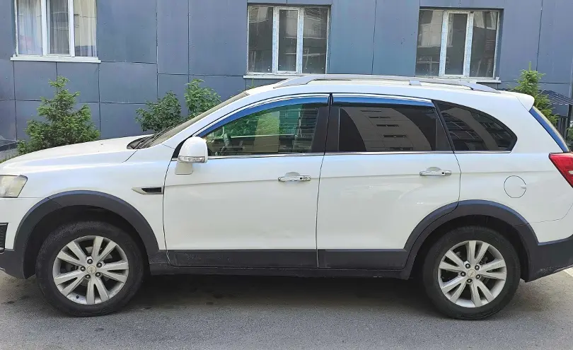 Chevrolet Captiva 2013 года за 5 690 000 тг. в Алматы