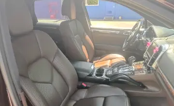 Porsche Cayenne 2015 года за 22 000 000 тг. в Алматы