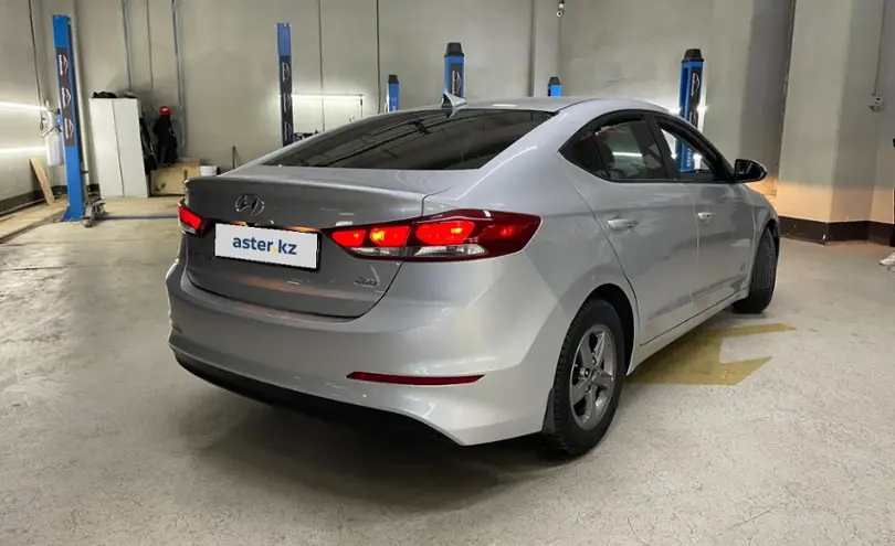 Hyundai Elantra 2016 года за 6 600 000 тг. в Астана фото 3