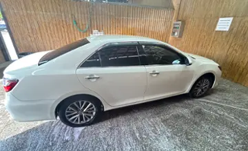 Toyota Camry 2017 года за 10 500 000 тг. в Восточно-Казахстанская область фото 3